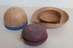 Vintage houten jojo in houten bolhoedje. Uit Oostenrijk, Ophalen of Verzenden, Overige typen