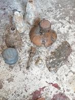 Bodemvondsten WO2 handgreep pistool en onstekers, Verzamelen, Ophalen of Verzenden, Landmacht, Duitsland, Hulzen of Bodemvondsten