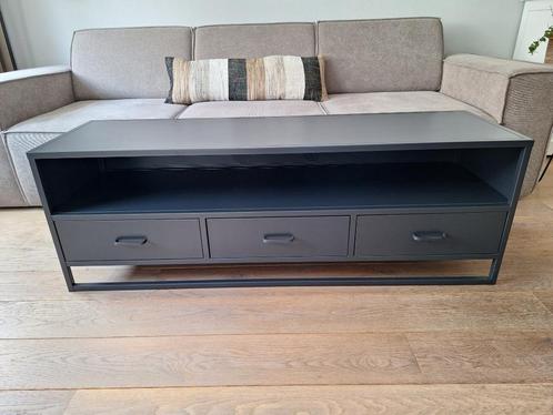 Stalen tv meubel.zwart, Huis en Inrichting, Kasten | Televisiemeubels, Gebruikt, Minder dan 100 cm, 100 tot 150 cm, 50 tot 75 cm