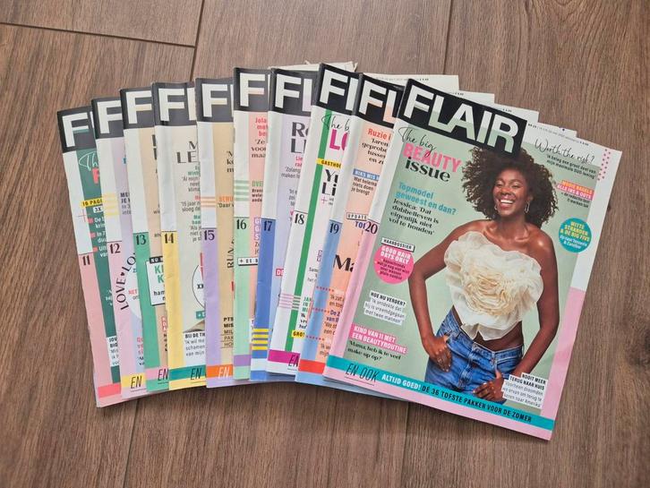 Flair 11 t/m 20 - Jaargang 2025, Boeken, Tijdschriften en Kranten, Gelezen, Damesbladen, Ophalen of Verzenden