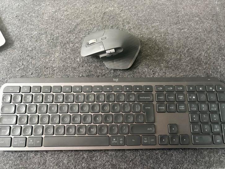 Logitech MX Keys & MX Master 3 Muis, Computers en Software, Muizen, Zo goed als nieuw, Muis, Rechtshandig, Draadloos, Ergonomisch