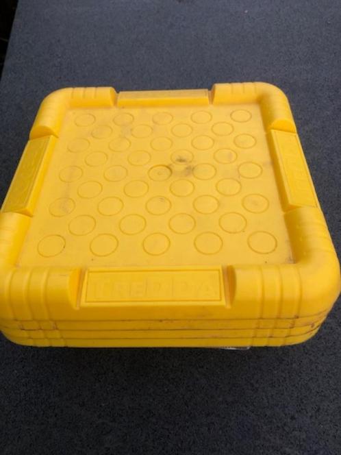 Grondplaat caravansteun, 2 verhogingen en 3 bigfoot, Caravans en Kamperen, Caravan accessoires, Gebruikt, Ophalen