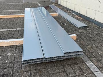 Cleanpanel Grijs 400/35mm - 100m2 + RVS Deur beschikbaar voor biedingen