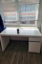 Desk with drawer unit, Ophalen, Zo goed als nieuw, Bureau