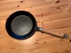 Gietijzeren koekenpan, Huis en Inrichting, Keuken | Potten en Pannen, Ophalen of Verzenden, Zo goed als nieuw, Gietijzer, Koekenpan of Braadpan