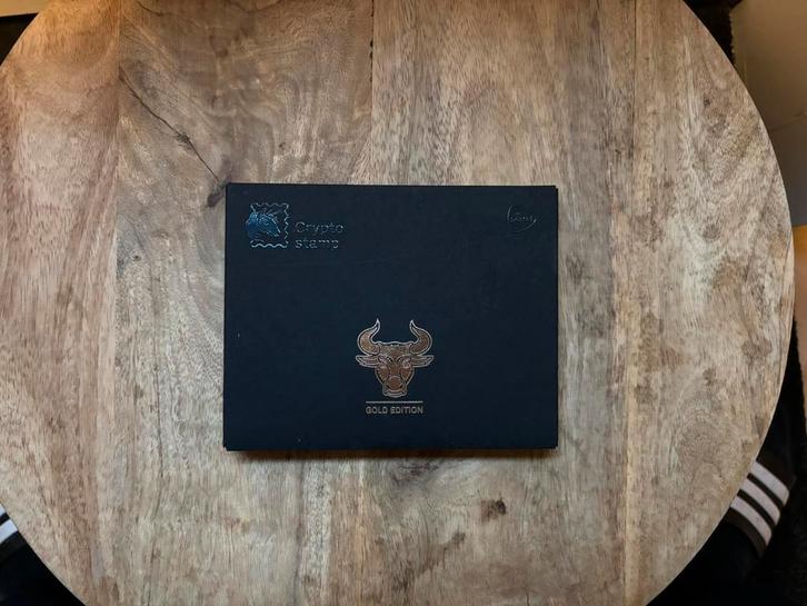 Crypto postzegel NFT /stamp Bull/ Gold edition, Postzegels en Munten, Postzegels | Nederland, Postfris, Ophalen of Verzenden
