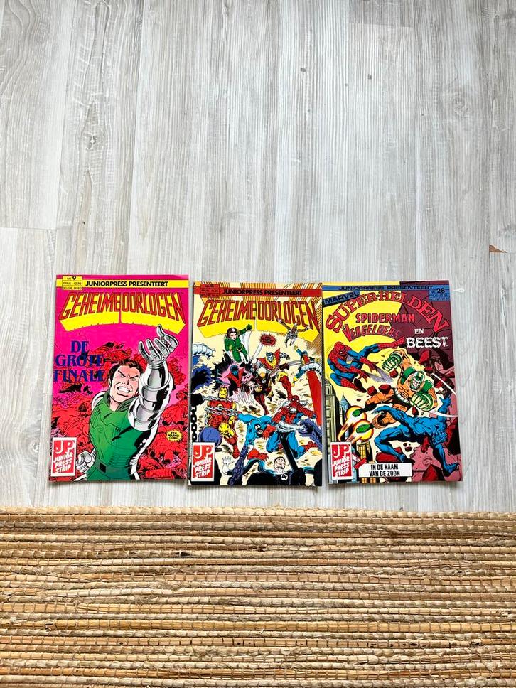 Marvel Superhelden - Geheime Oorlogen & Spiderman, Boeken, Stripboeken, Gelezen, Meerdere stripboeken, Ophalen of Verzenden
