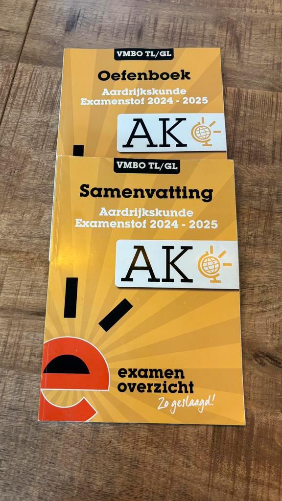 AK - aardrijkskunde VMBO eindexamenbundel, Boeken, Schoolboeken, Zo goed als nieuw, Aardrijkskunde, VMBO, Ophalen of Verzenden