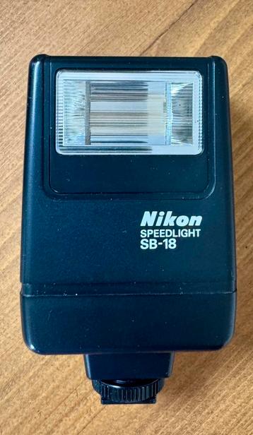 Nikon SB-18 flitser vintage beschikbaar voor biedingen