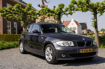 BMW 1-Serie 116i Sport | 1.6| Panoramadak | airco | met apk beschikbaar voor biedingen