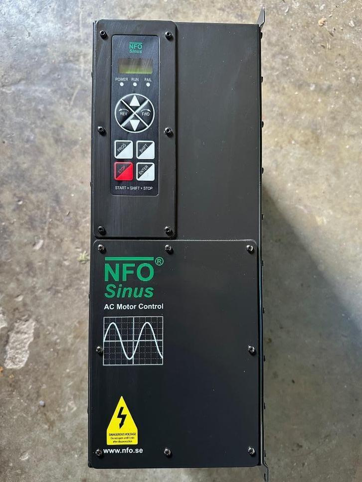 Frequentie regelaar, Hobby en Vrije tijd, Elektronica-componenten, Zo goed als nieuw, Ophalen