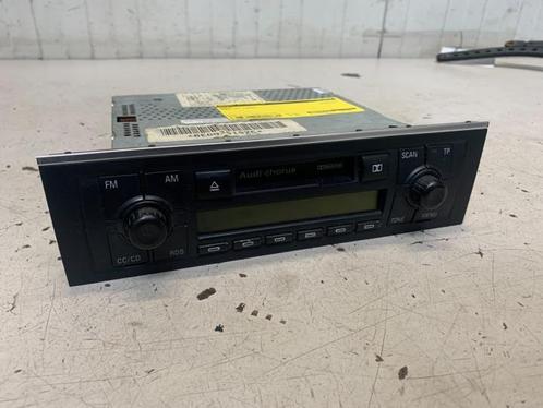 Radio van een Audi A4, Auto-onderdelen, Elektronica en Kabels, Audi, Gebruikt, 3 maanden garantie, Ophalen of Verzenden