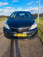 Toyota Yaris 1.0 12V Vvt-i 5DR 2012 Zwart, Euro 5, Stof, Zwart, Origineel Nederlands