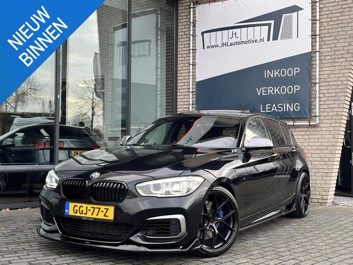 BMW 1-serie M140I XDrive High Exe.*AKRA*KW*MAXTON*440PK*PANO, Auto's, BMW, Bedrijf, Te koop, 1-Serie, 4x4, ABS, Achteruitrijcamera