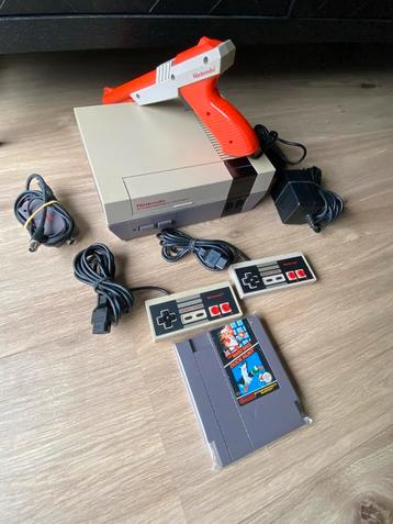 Nintendo NES Console met accessoires beschikbaar voor biedingen