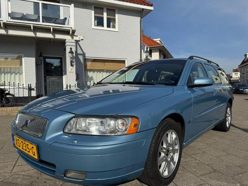 Volvo V70 2.4 140PK veel extra’s zie beschrijving!!, Auto's, Volvo, Bedrijf, V70, ABS, Airbags, Airconditioning, Alarm, Bluetooth