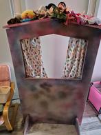 Zelfgemaakte poppenkast met wat handpoppen/knuffels, Ophalen, Gebruikt