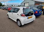 Toyota Aygo 1.0-12V Cool 5-Drs Airco! Bj:2012 NAP!, Voorwielaandrijving, Euro 5, Gebruikt, 4 stoelen