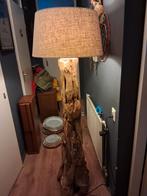 Unieke Houten Vloerlamp bieden vanaf 75 euro, Hout, Gebruikt, Ophalen of Verzenden, Landelijk