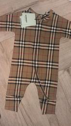Burberry boxpakje bijenkorf, Kinderen en Baby's, Babykleding | Schoentjes en Sokjes, Ophalen of Verzenden