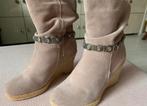 Beige sleehak laarzen maat 37, Kleding | Dames, Schoenen, Ophalen of Verzenden, Zo goed als nieuw, Beige, Hoge laarzen