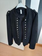 Zwarte blazer  suède met zilveren knopen - New Collection, Kleding | Dames, Jasjes, Kostuums en Pakken, New Collection, Ophalen of Verzenden