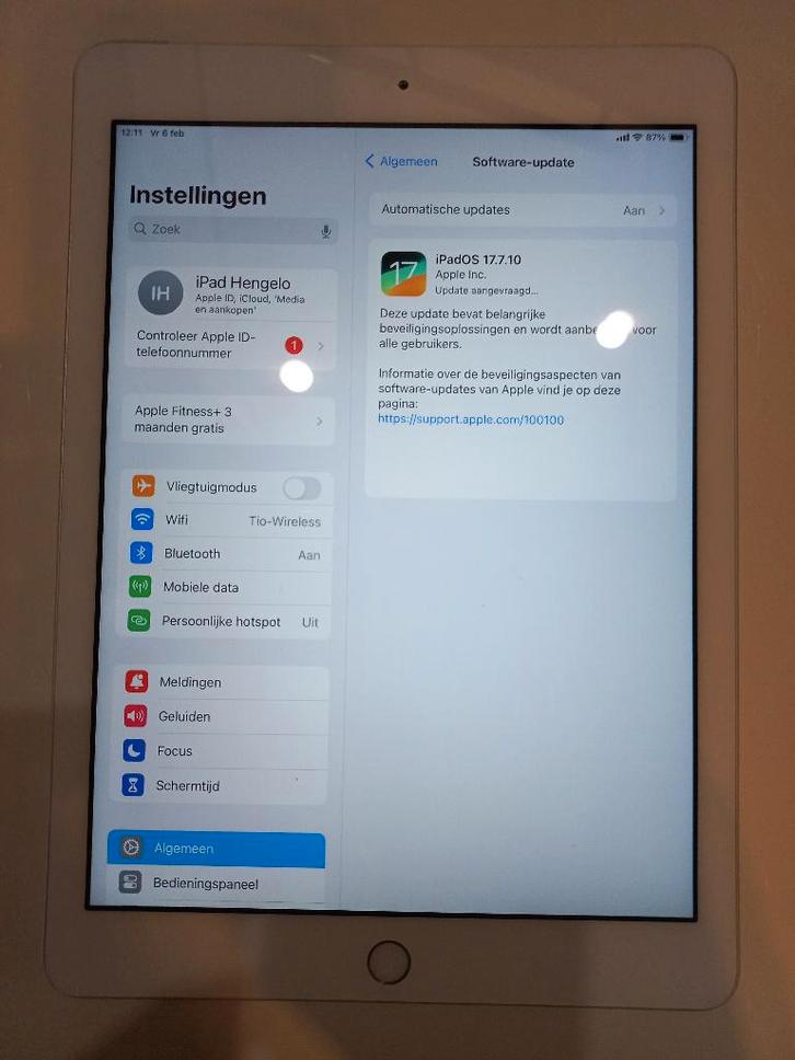 Apple iPad (6th Gen) A18954, WiFi, Simkaart, 32GB, Computers en Software, Apple iPads, Zo goed als nieuw, Apple iPad, Wi-Fi en Mobiel internet