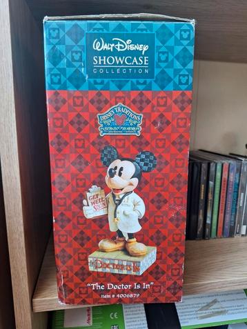 Mickey Mouse  Walt Disney Traditions Showcase Collection  beschikbaar voor biedingen
