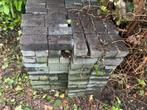 Ca 7-8 m2 zwarte klinkers gratis, Ophalen, Klinkers, Zo goed als nieuw, 10 m² of meer