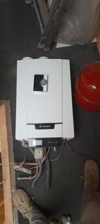 Cv: Remeha tzerra ACE 28c + expansievat, Ophalen, 30 tot 80 cm, Hoog rendement (Hr), Cv-ketel of Combi-ketel