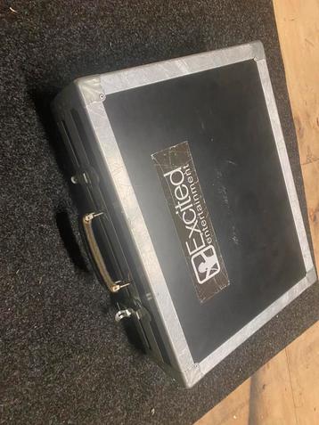flightcase koffer zwart met los deksel beschikbaar voor biedingen
