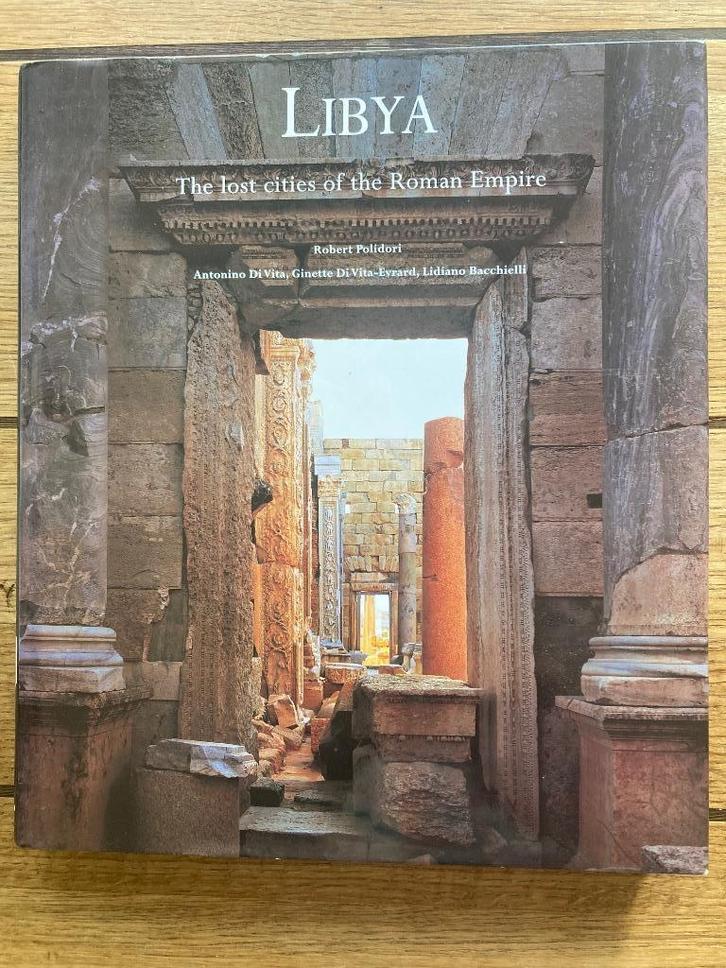 3 prachtige boeken, Boeken, Kunst en Cultuur | Architectuur, Gelezen, Ophalen of Verzenden