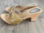 Halfhoge mosterd gele lederen kleppers Scholl mt 39, Kleding | Dames, Schoenen, Scholl, Geel, Zo goed als nieuw, Sandalen of Muiltjes