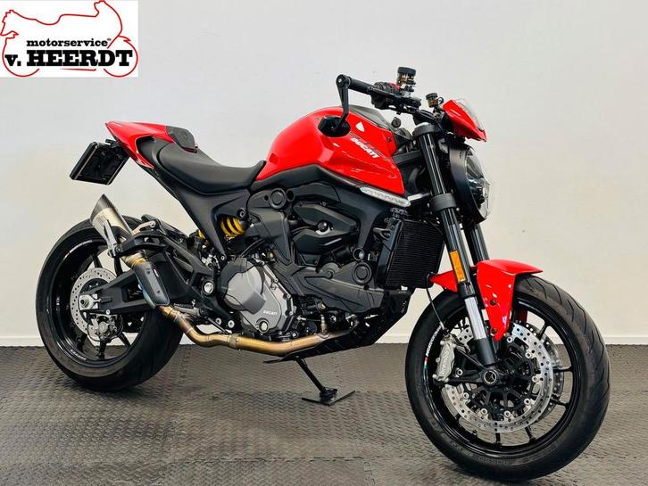DUCATI MONSTER + (bj 2022) SC PROJECT NIEUWSTAAT 5000 km, Motoren, Motoren | Ducati, Bedrijf, Naked bike
