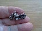 zilveren vintage hanger motor [045], Overige voorstellingen, Verzenden, Zo goed als nieuw, Zilver