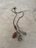 Antieke waarschijnlijk Tibetaanse ketting amulet en boeddha, Ophalen