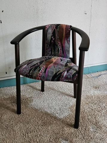 Gave retro stoel beschikbaar voor biedingen