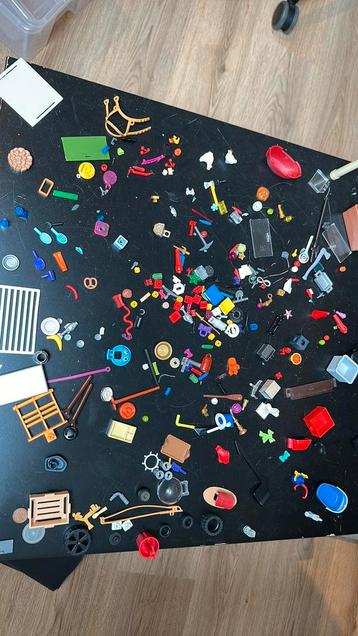Playmobil allerlei kleine dingetjes beschikbaar voor biedingen