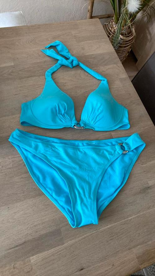 Bikini blauwtint leuk model mt 42/44, Kleding | Dames, Badmode en Zwemkleding, Zo goed als nieuw, Bikini, Groen, Ophalen of Verzenden