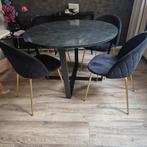 Mooie ronde eettafel 1.10 met 4 zwarte stoelen, Huis en Inrichting, Ophalen of Verzenden, 4 tot 6 stoelen