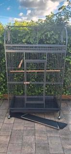 In goede staat papegaaien kooi te koop, Dieren en Toebehoren, Vogels | Hokken en Kooien, Ophalen, Zo goed als nieuw, Metaal, Vogelkooi