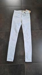 Nieuwe witte broek maat 26/32, Ophalen, Nieuw, Wit, Overige jeansmaten
