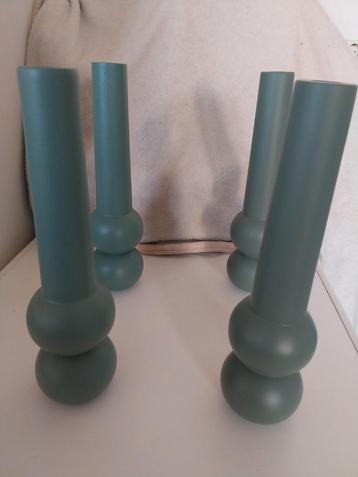 Set of 4 Large Wooden Matte Green Candle Holders – 33 cm Nor beschikbaar voor biedingen
