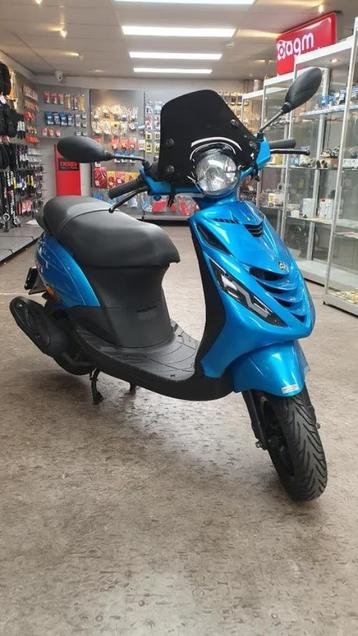 Piaggio Zip 45km 4takt kickstart Candy Blue brom smoke led beschikbaar voor biedingen