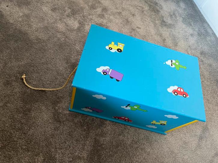 Leuke speelgoedkist (2 beschikbaar), Kinderen en Baby's, Kinderkamer | Commodes en Kasten, Gebruikt, Kast, Minder dan 90 cm, Minder dan 75 cm