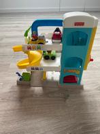 Fisher price garage met 5 wheelies, Kinderen en Baby's, Speelgoed | Fisher-Price, Ophalen of Verzenden, Zo goed als nieuw, Auto of Voertuig