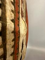 240312 - Afrikaans Maasai schild with decoration - Tanzania, Antiek en Kunst, Kunst | Niet-Westerse kunst, Ophalen of Verzenden