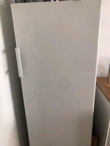 Fridge  beschikbaar voor biedingen