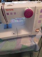 NAAIMACHINE  TOYOTA, Ophalen of Verzenden, Zo goed als nieuw, Naaimachine, Overige merken