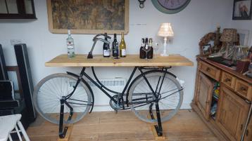 ****< Gazellige Fiets Tafel >**** beschikbaar voor biedingen